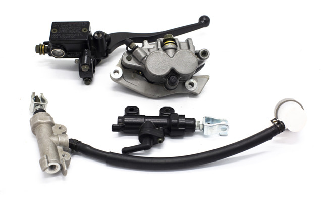 MASTER CYLINDER WITH BRAKE AND LEVER